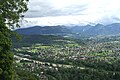 Gemeinde Wolfurt mit Blick auf Schwarzach, Dornbirn und die Firstberge. Im Vordergrund einen Ortsteil von Kennelbach sowie die Bregenzerache.