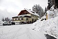 English: Guesthouse and church at Hohenburg Deutsch: Gasthaus und Kirche in Hohenburg