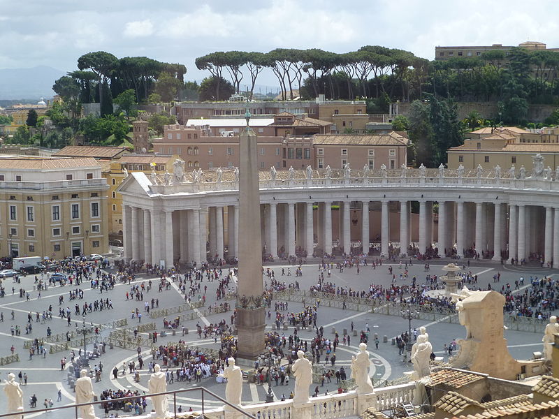 File:Piazza San Pietro 1.JPG