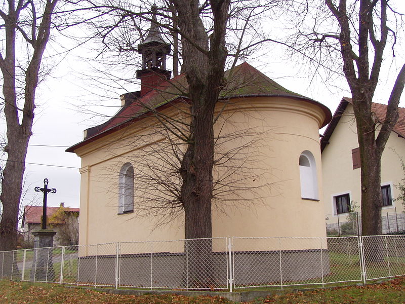 File:Chapel of Saint Cyril and Methodius (Byzhradec) 03.JPG