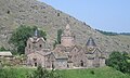 English: SW view, from left to right: bell-tower of the library, gavit, Surp Grigor Lousavorich, Surp Astvatsatsin, Surp Grigor. Français : Vue depuis le sud-ouest, de gauche à droite : tour-clocher de la bibliothèque, gavit, Sourp Grigor Lousavorich, Sourp Astvatsatsin, Sourp Grigor.