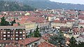 Piazza Martiri della Libertà vista dal Piazzo (al centro il Teatro Sociale)