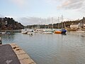 La ria de l'Aven et les voiliers au mouillage vus du quai de Kerdruc (vue vers l'amont) ; à droite Rosbraz (en Riec-sur-Bélon).