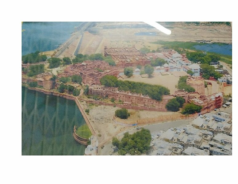 File:Aerial view Garh Palace,Kota-1.jpg