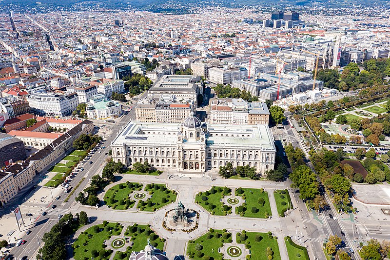 File:Naturhistorishes Museum Wien Sept 2020 1.jpg