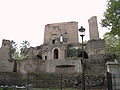 resti della fontana monumentale (Ninfeo di Alessandro Severo) detta "Trofei di Mario" (vista dal giardino)