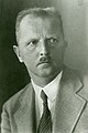 Deutsch: Martin Schede (* 22. Oktober 1883 in Magdeburg; † Februar 1947) war ein deutscher Klassischer Archäologe und von 1937 bis 1945 Präsident des Archäologischen Instituts des Deutschen Reiches. Ausgrabungen in Didyma and Samos, 1919-1924 Kustos und Professor an den Berliner Museen, 1924-1929 Repräsentant der Preußischen Museen in die Türkei, 1929 Gründungsdirektor der Abteilung Istanbul des Deutschen Archäologischen Instituts, 1938-1945 Präsident des DAI. English: Martin Schede (1883-1947), german Classical Archaeologist, Director of the German Archaeological Institute (1938-1945).