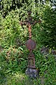 English: Grave cross on the defunct cemetery Deutsch: Grabkreuz am aufgelassenen Friedhof