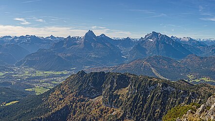 View from the Berchtesgadener Hochthron southward to Watzmann and Hochkalter