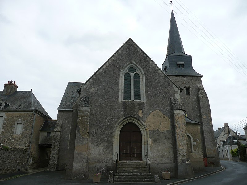 File:Marcé - Eglise.jpg