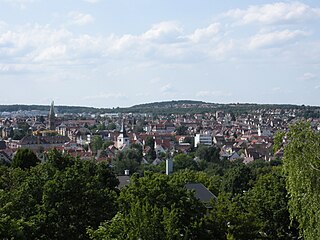 Blick über den Kernbereich des Stadtbezirks Zuffenhausen Richtung Südwesten