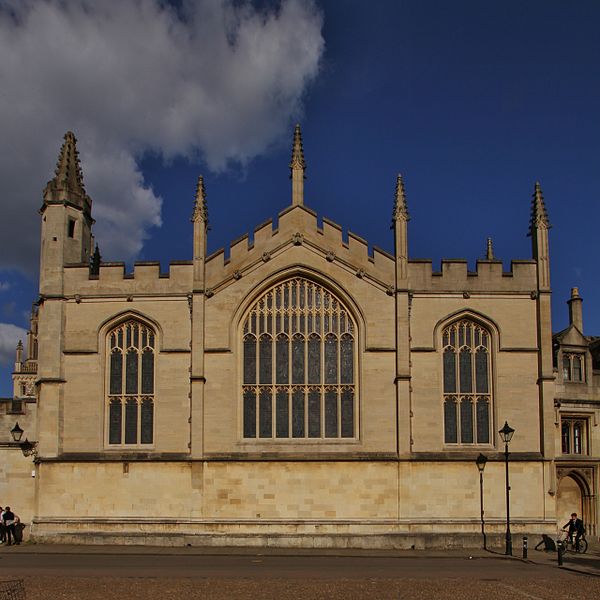 File:Oxford AllSouls ChapelWest.jpg