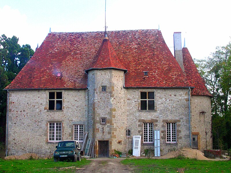 File:Chateau des Ecossais Bresnay 03.jpg