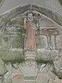 Chapelle de Loc-Maria-Lann, statue du Christ bénissant située dans le porche sud