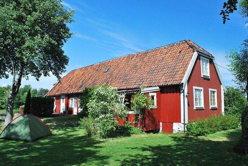 File:Stamhuset Lindøya.JPG