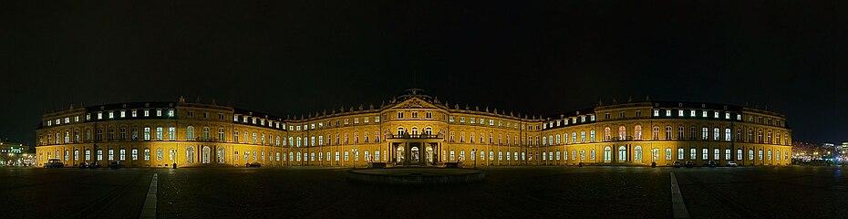 panoramic view of the Neues Schloß at night