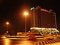 Polski: Hotel Rodło nocą English: Rodło Hotel at night