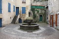 Français : Place de la fontaine à Montluçon