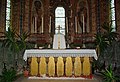 Autel de l'église Saint-Nicolas de Civray, Vienne, France.