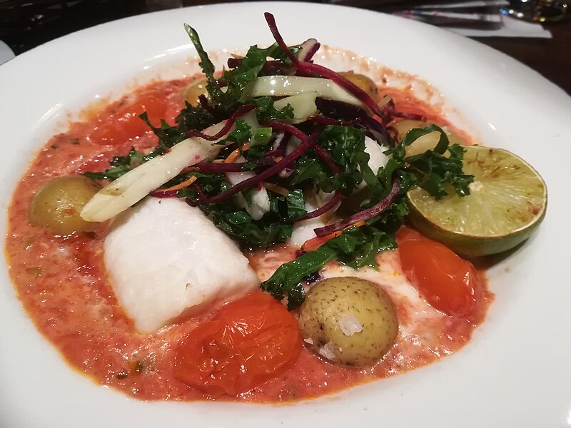 File:Cod in tomato sauce (Oslo).jpg