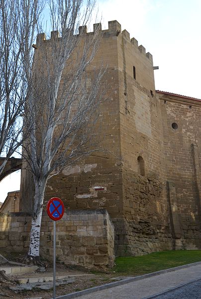 File:Palau reial d'Osca, torre.JPG