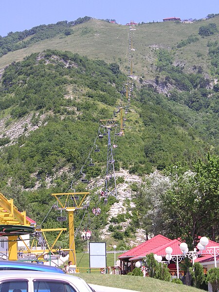 File:Gelendzhik. Cableway.jpg