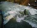 Surfer im Eisbach