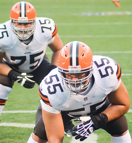 File:Joel Bitonio and Alex Mack (14835769788).jpg