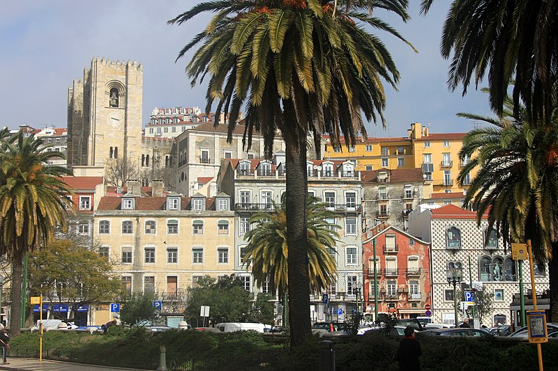 File:Portugal, Lisbon - facades (8588814801).jpg