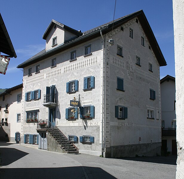 File:Graubuenden-34-Alvaschein-Haus-2006-gje.jpg