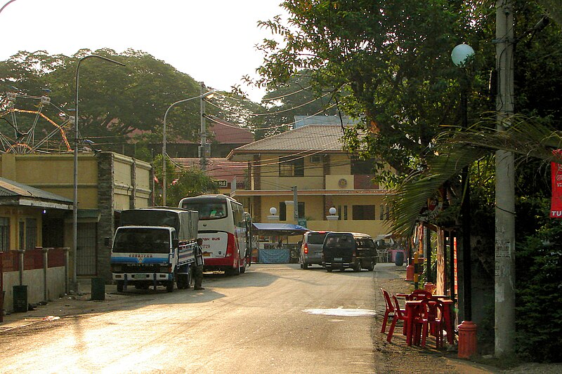 File:Manaoag Pangasinan.JPG