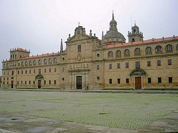 Colexio en Monforte de Lemos