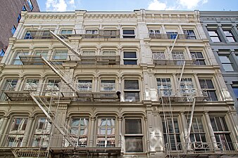 SoHo Water Street, Cast Iron Facade