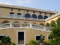 Il palazzo visto dal giardino / The palace seen from the garden.