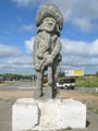 Estátua de um canganceiro na BR-104, entrada para Fazenda Nova.