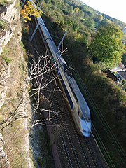 TGV Atlantique en direction de Paris sur ligne classique aménagée (Mouthiers sur Boëme, Charente, France)