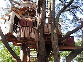 treehouse