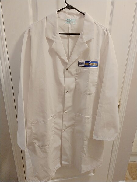 File:IBM Home Computing Technician Labcoat.jpg