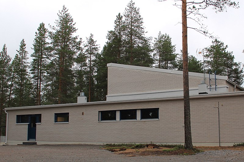 File:Meltosjärvi church 3.jpg