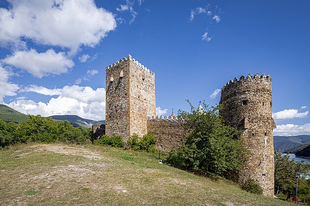 Ananuri Fortress