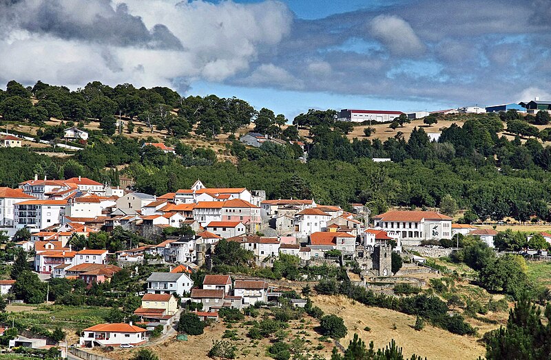 File:Vinhais - Portugal (26001745868).jpg