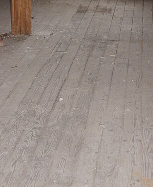 A dusty floor during reconstruction