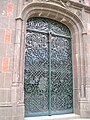 Saint-Goazec, château de Trévarez : une grille d'entrée