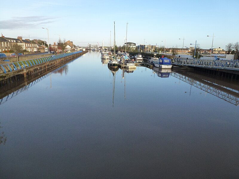 File:Boats on the rising tide, Wisbech Yacht Harbour - geograph.org.uk - 3773394.jpg