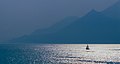 Segelboot auf dem Gardasee Sailboat on Lake Garda