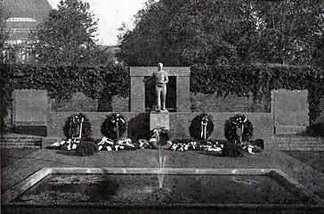 Ehrenmal "der Sämann" Krefeld-Uerdingen