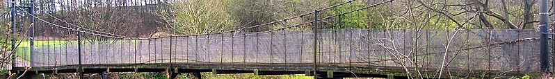 File:Kilmarnock banner Dean Suspension Bridge.JPG