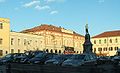 Il Teatro Sociale. In primo piano la statua a Quintino Sella