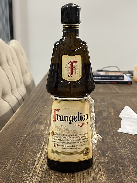 File:Frangelico Hazelnut Liqueur 01.jpg