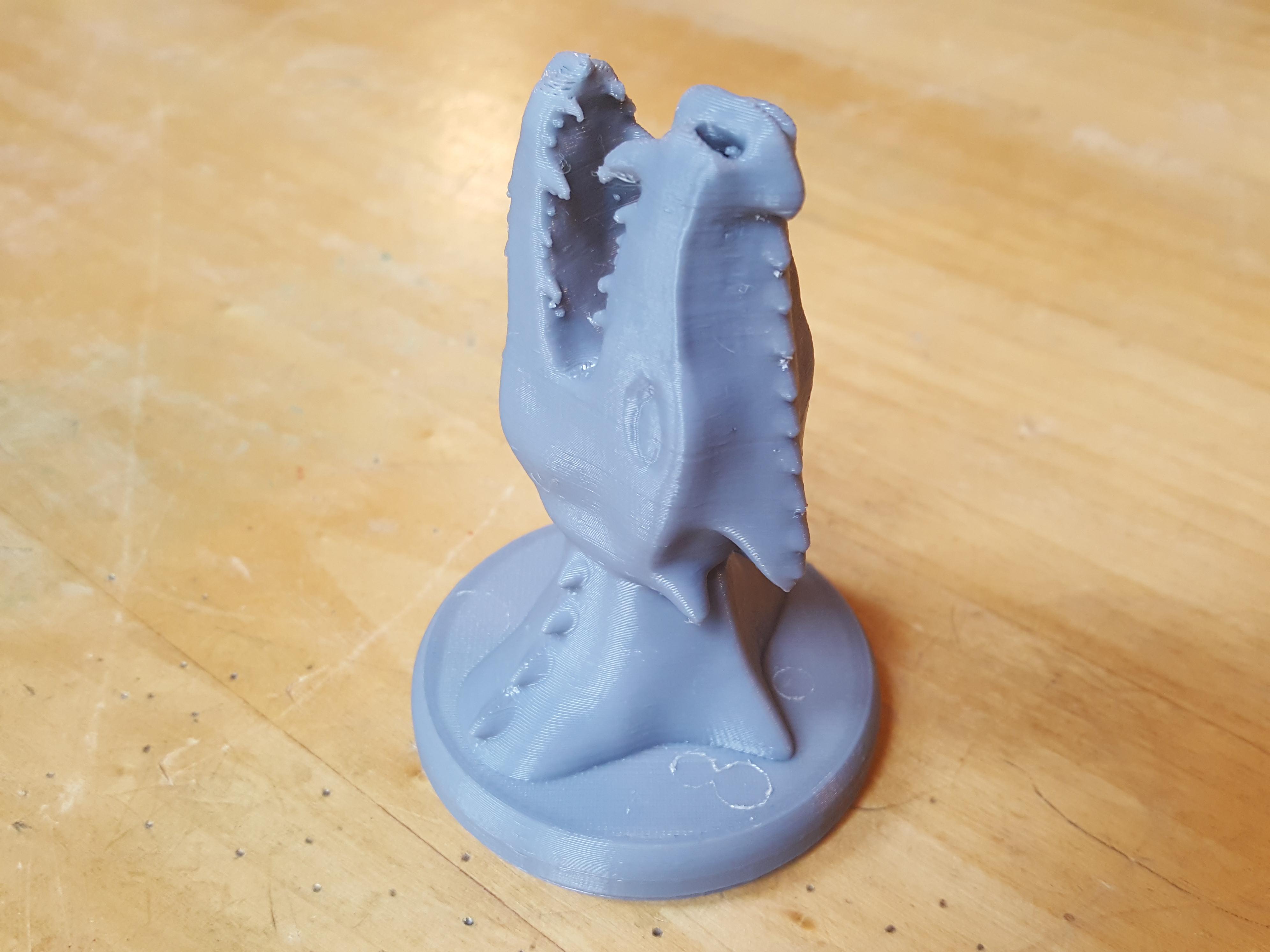 A 3D-printed dragon lid for a diffuser